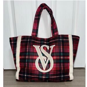 Victoria's Secret New Women's Multicolor Plaid Fleece Trim Holiday Tote Bag